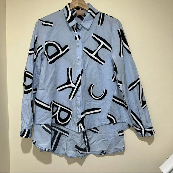Zeta Otto Tops - Women’s Zeta Otto Brand High Low Blue and BlackLetter Print Made in Italy Blouse